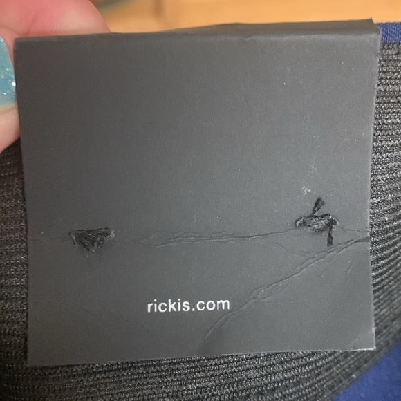 NWT Ricki’s Navy Capri Pants - Picture 4 of 12